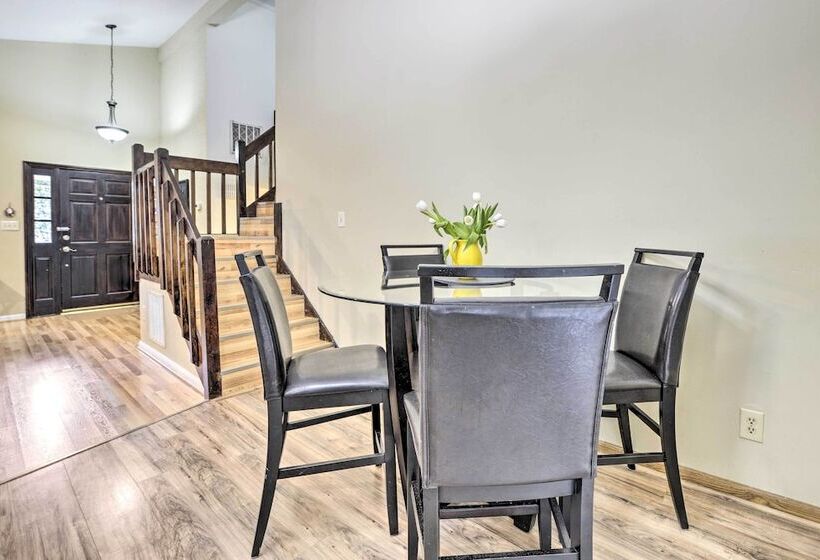 Cozy Cary Abode ~ 10 Mi To Downtown Raleigh!