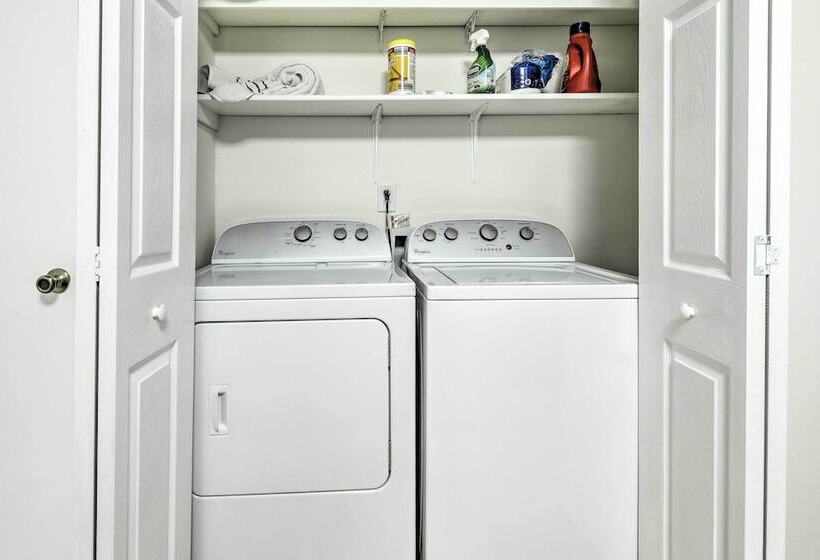 Cozy Cary Abode ~ 10 Mi To Downtown Raleigh!