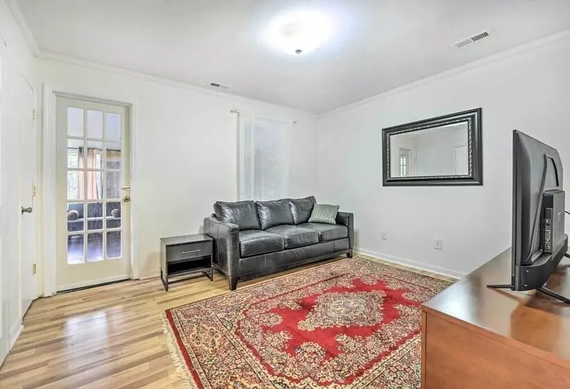 Cozy Cary Abode ~ 10 Mi To Downtown Raleigh!