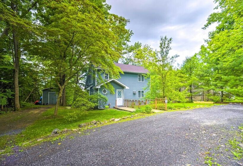 Cozy Retreat W/ Hot Tub, On Sleepy Hollow Lake!