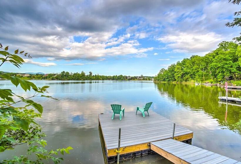 Cozy Retreat W/ Hot Tub, On Sleepy Hollow Lake!