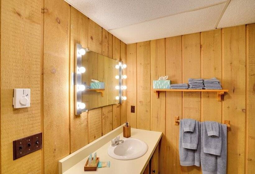 Cozy Wilmington Home W/ Community Amenities!