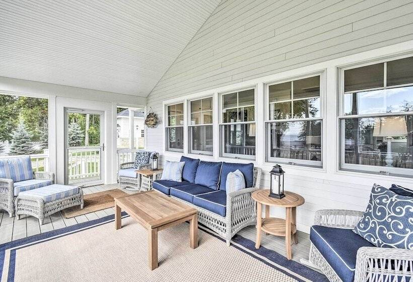 Ephraim Home W/ Yard Walk To Lake Michigan!