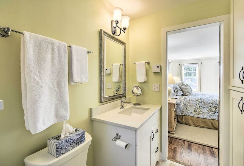 Ephraim Home W/ Yard Walk To Lake Michigan!