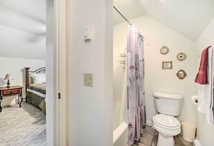 Lackawaxen Family Home W/ Lake Access!