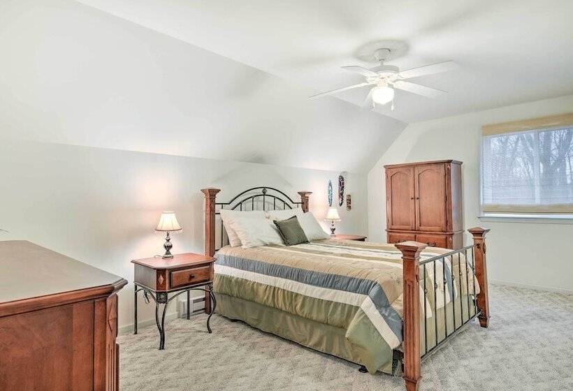 Lackawaxen Family Home W/ Lake Access!