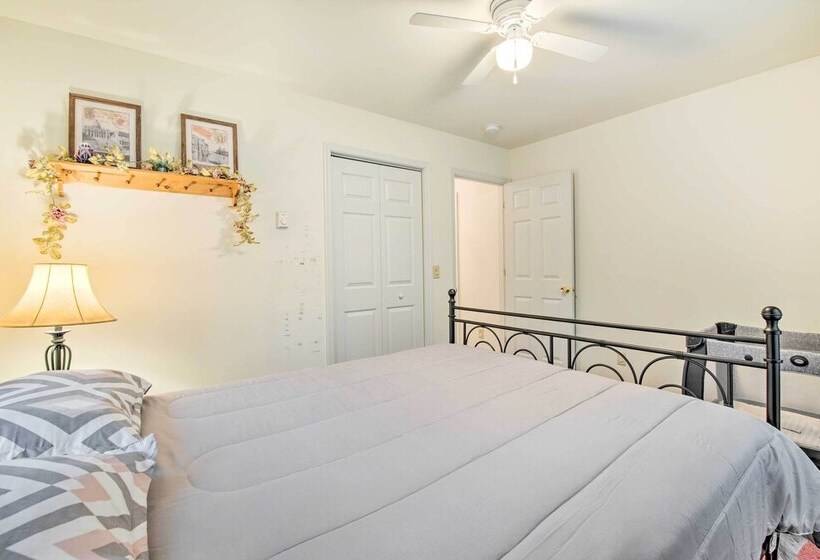 Lackawaxen Family Home W/ Lake Access!