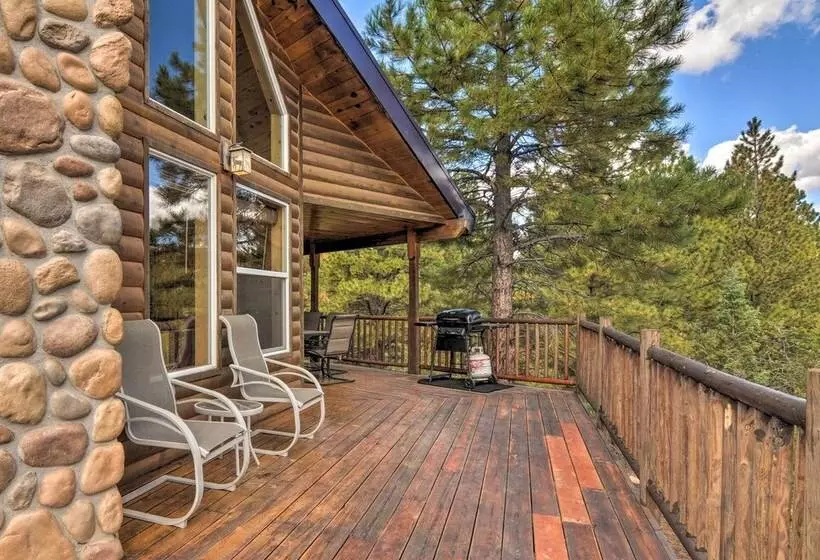 Gorgeous Alton Cabin W/ Deck + Mountain Views