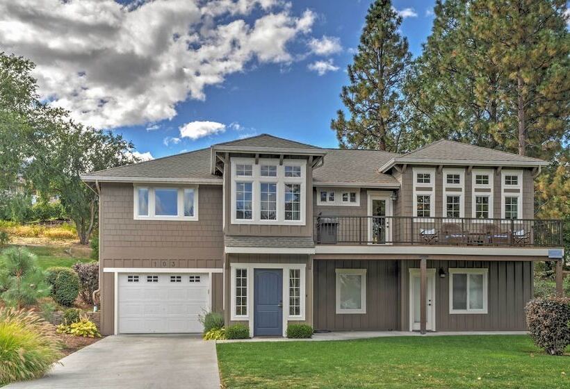 Gorgeous Wapato Point Lakehouse W/ Private Hot Tub