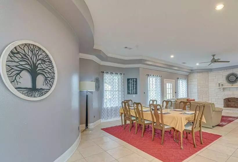 Grand Rosharon Estate On 10 Acres Of Farmland