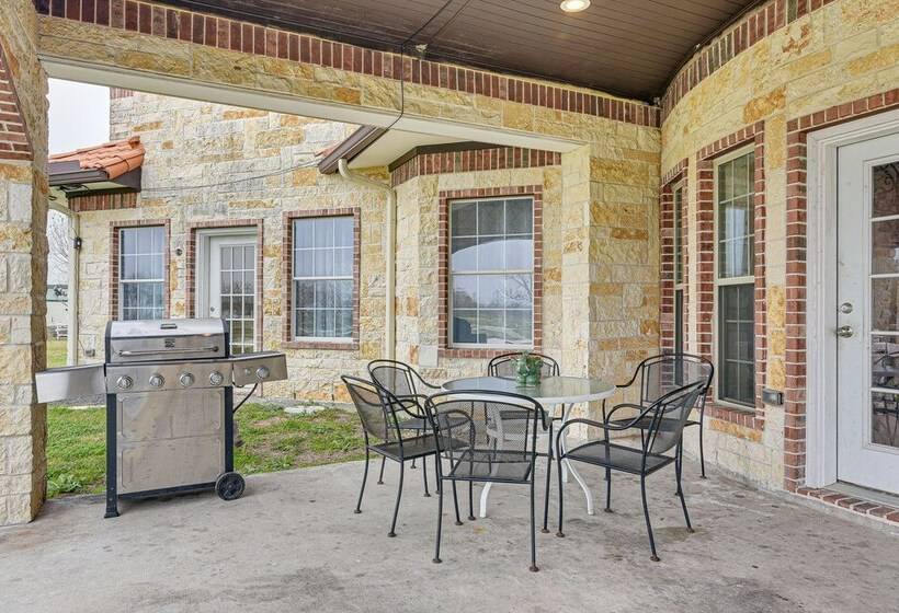 Grand Rosharon Estate On 10 Acres Of Farmland