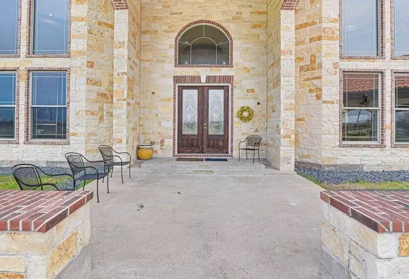 Grand Rosharon Estate On 10 Acres Of Farmland