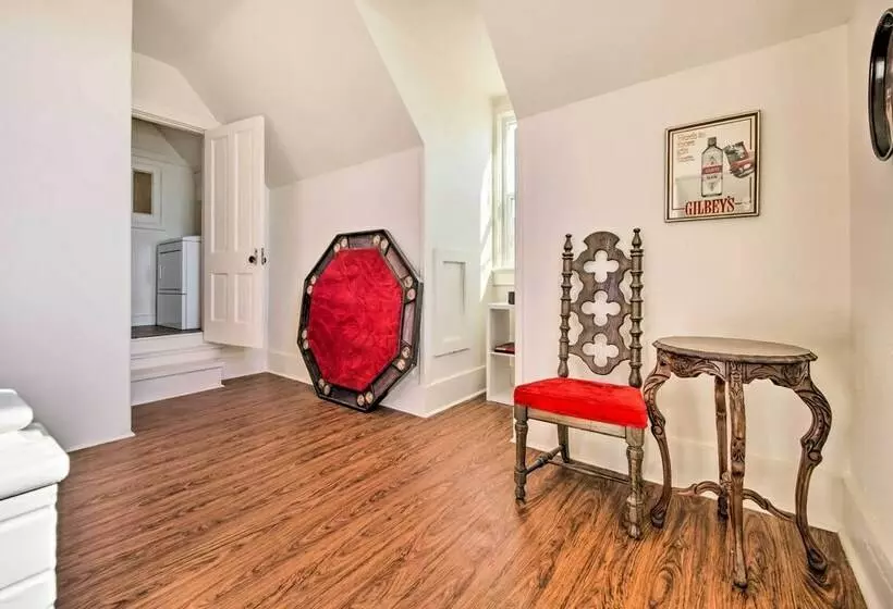 Historic Gambler House ~ 1 Mi From Riverwalk!