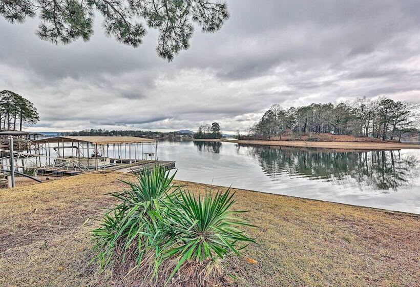 Waterfront Home W/ Dock > 3 Mi To Oaklawn Racing!