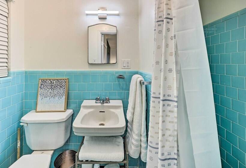 Waterfront Home W/ Dock > 3 Mi To Oaklawn Racing!