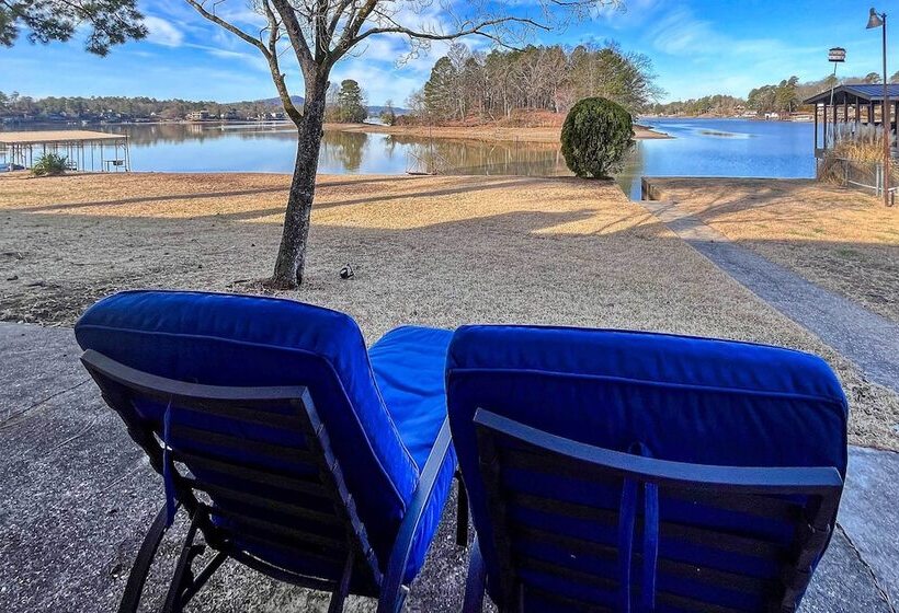 Waterfront Home W/ Dock > 3 Mi To Oaklawn Racing!