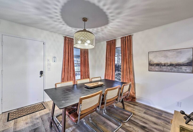 Waterfront Home W/ Dock > 3 Mi To Oaklawn Racing!