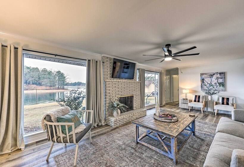 Waterfront Home W/ Dock > 3 Mi To Oaklawn Racing!