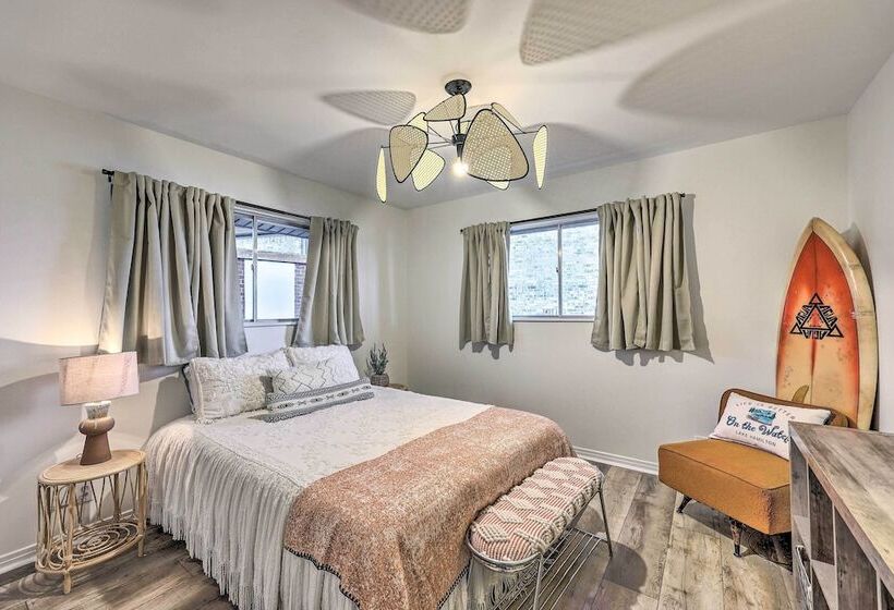 Waterfront Home W/ Dock > 3 Mi To Oaklawn Racing!