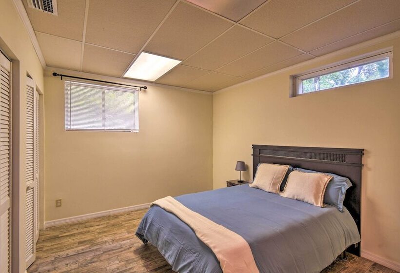 Jacksonville Home On 1 Acre ~ 6 Mi To Beach!