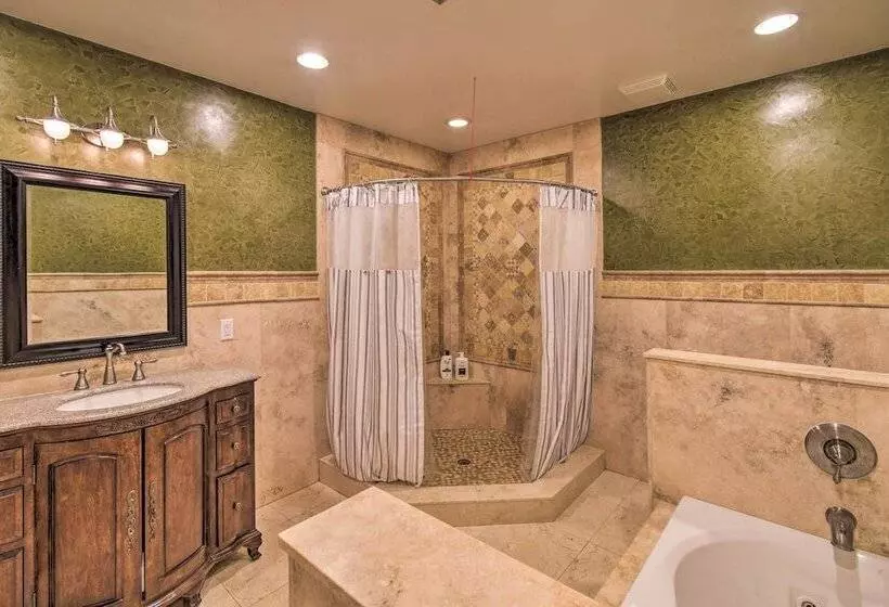 Jacksonville Home On 1 Acre ~ 6 Mi To Beach!