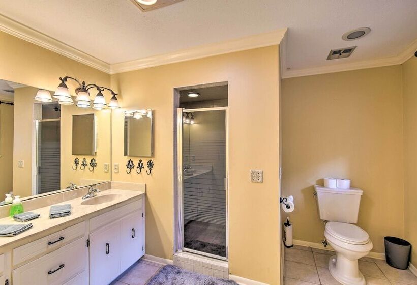 Jacksonville Home On 1 Acre ~ 6 Mi To Beach!