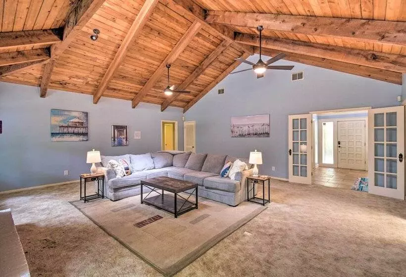 Jacksonville Home On 1 Acre ~ 6 Mi To Beach!