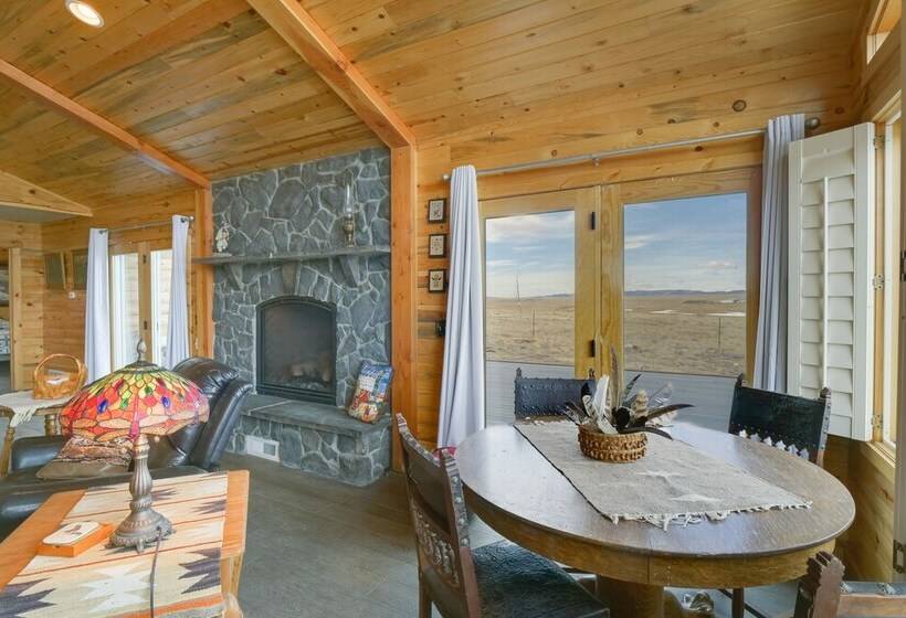 Jefferson Home W/ Mountain Views & Horse Pastures