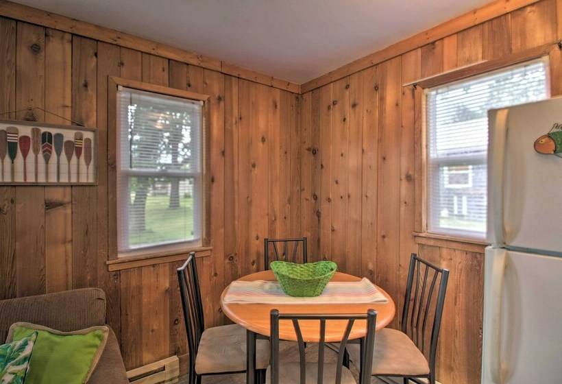 Lovely Lakefront Hideaway Bring Your Boat!