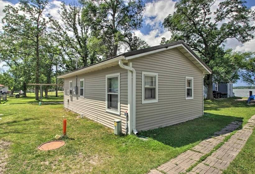 Lovely Lakefront Hideaway Bring Your Boat!