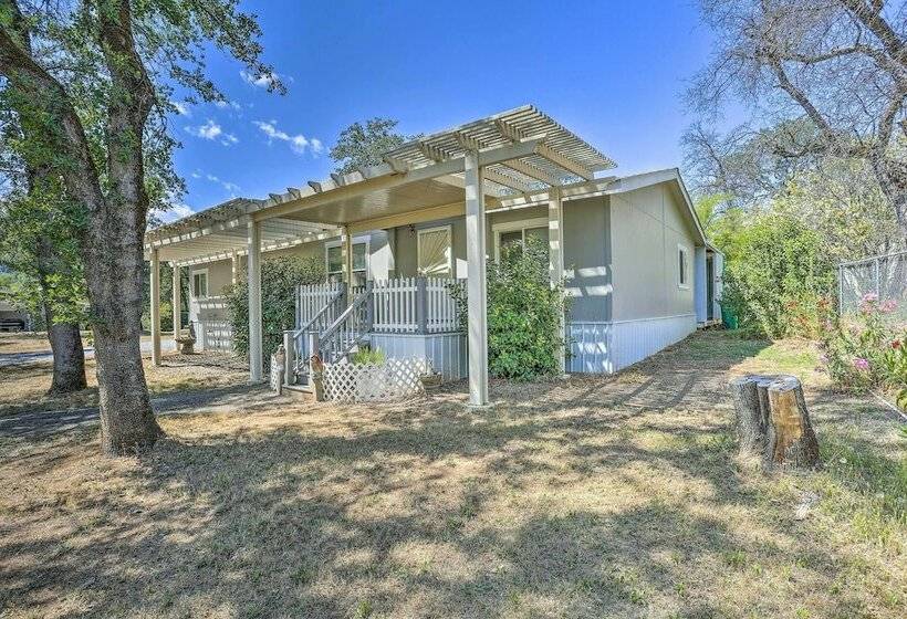 Mtn Gate Guest House ~ 6 Mi To Shasta Lake!