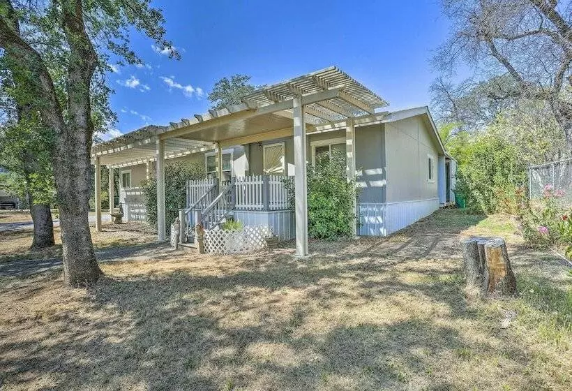 Mtn Gate Guest House ~ 6 Mi To Shasta Lake!