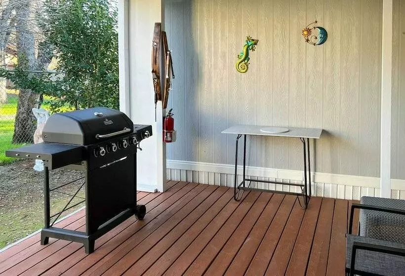 Mtn Gate Guest House ~ 6 Mi To Shasta Lake!