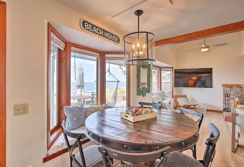Oceanfront Ferndale Oasis W/ Fire Pit, Grill!