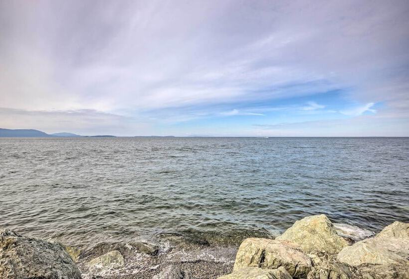 Oceanfront Ferndale Oasis W/ Fire Pit, Grill!