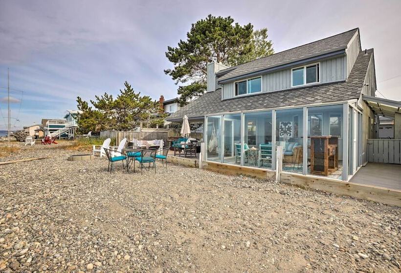 Oceanfront Ferndale Oasis W/ Fire Pit, Grill!
