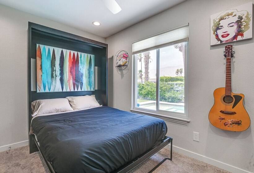 Palm Springs Pad W/ Outdoor Kitchen + Views!