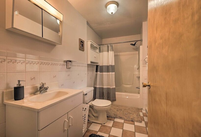 Private Hot Tub & Fireplace: Poconos Home!