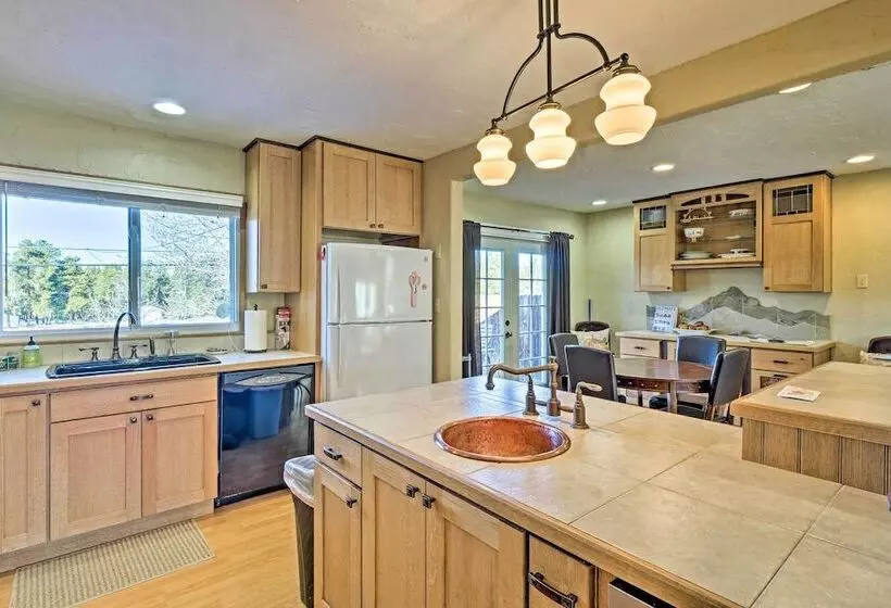 Quaint Leadville Home W/ Grill: Walk To Dtwn!