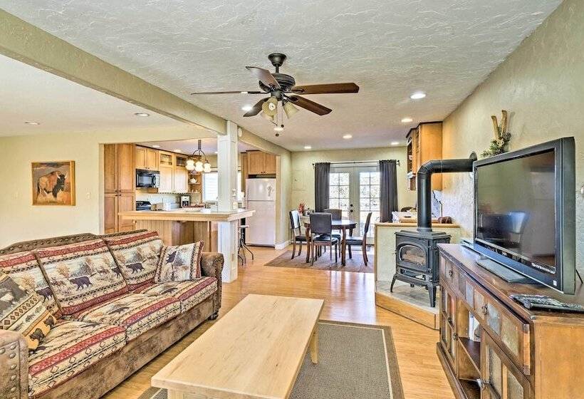 Quaint Leadville Home W/ Grill: Walk To Dtwn!