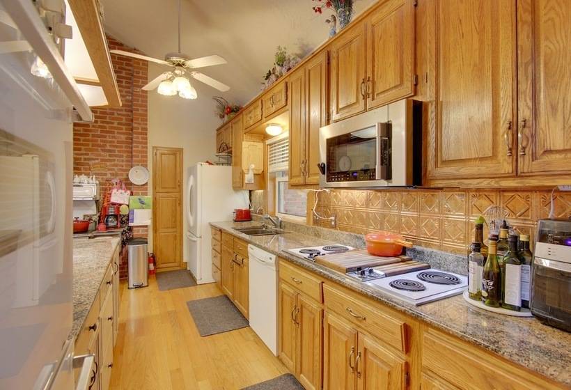 Red Bluff Inn & Retreat W/ Entire Ranch On Lake!