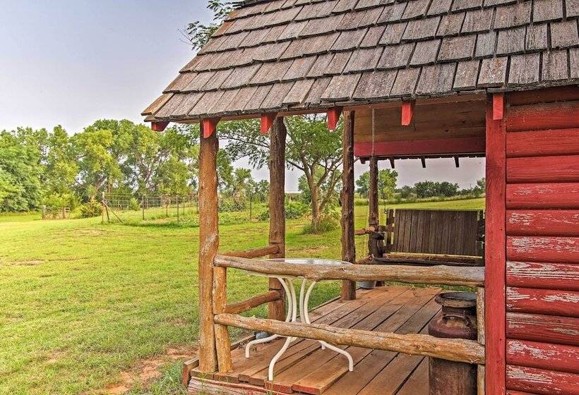 Red Bluff Inn & Retreat W/ Entire Ranch On Lake!