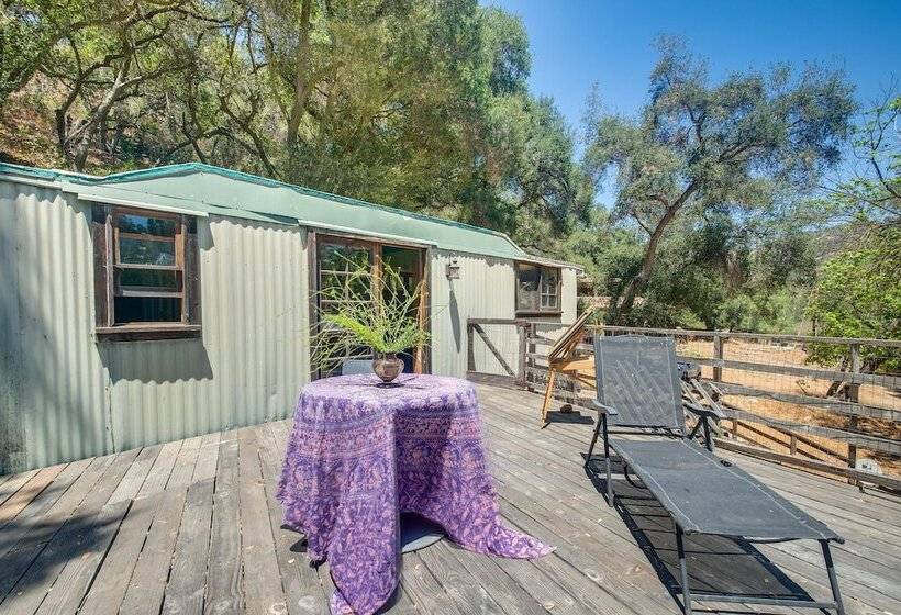 Topanga Canyon Rustic Treetop Trailer On 16 Acres!