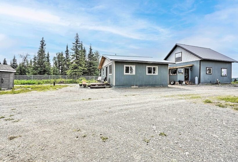 Secluded Kenai Peninsula Cottage In Ninilchik