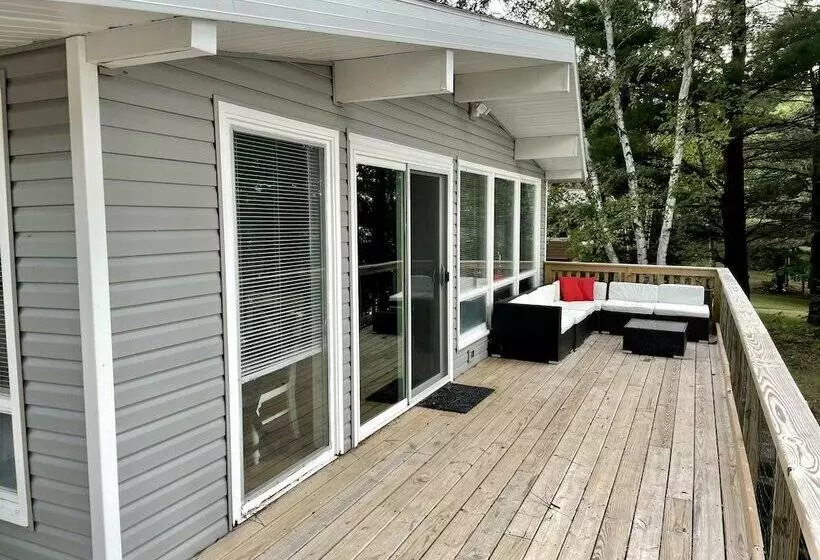 Snowden Lake Home W/ Deck   8 Mi To Rhinelander!