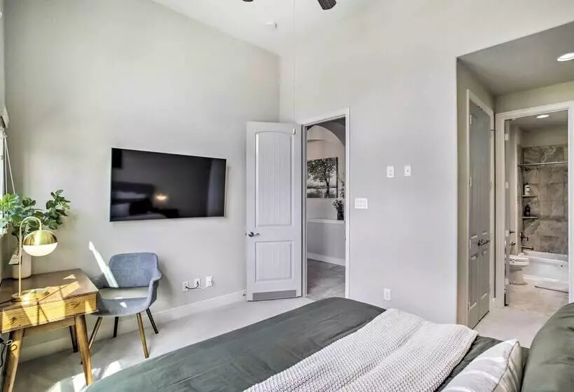 Spacious Cypress Home In Fairfield Community!