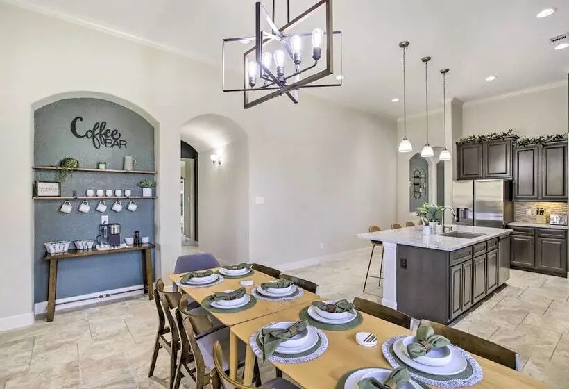 Spacious Cypress Home In Fairfield Community!