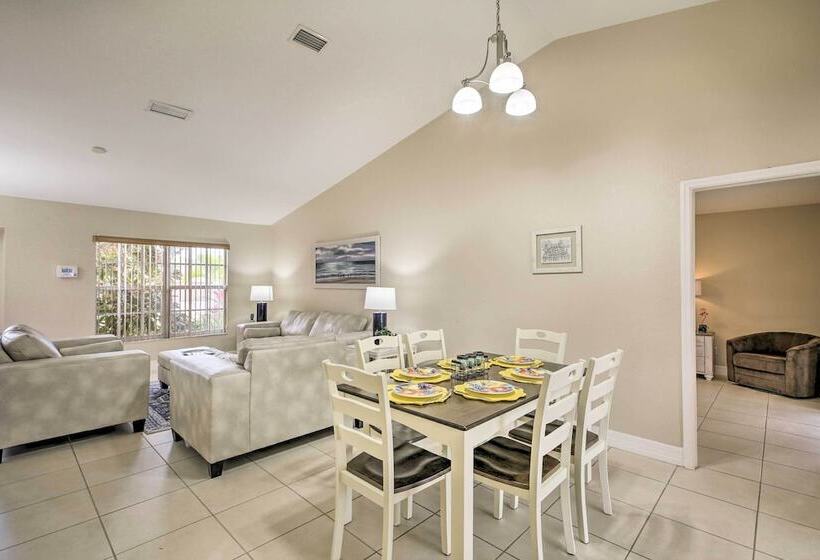 Spacious Florida Oasis Near Cape Coral Parkway