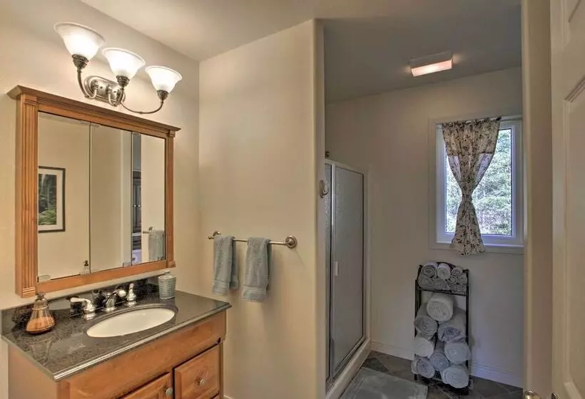 Spacious Port Angeles House W/ Hot Tub & Game Room