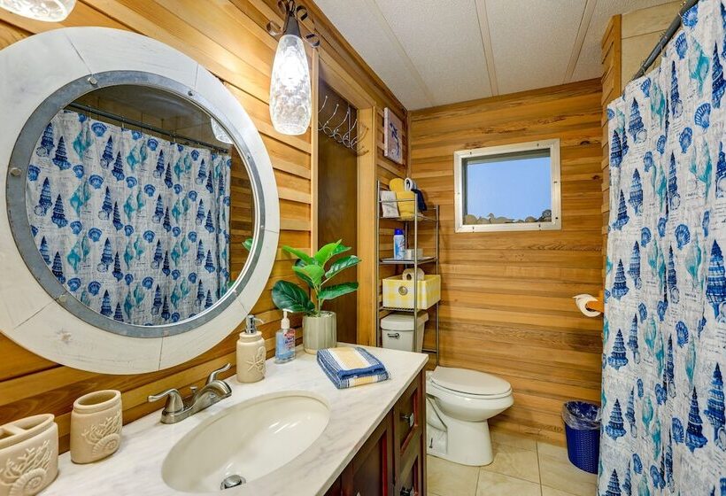 Steinhatchee Home W/ Grill & Screened In Porch